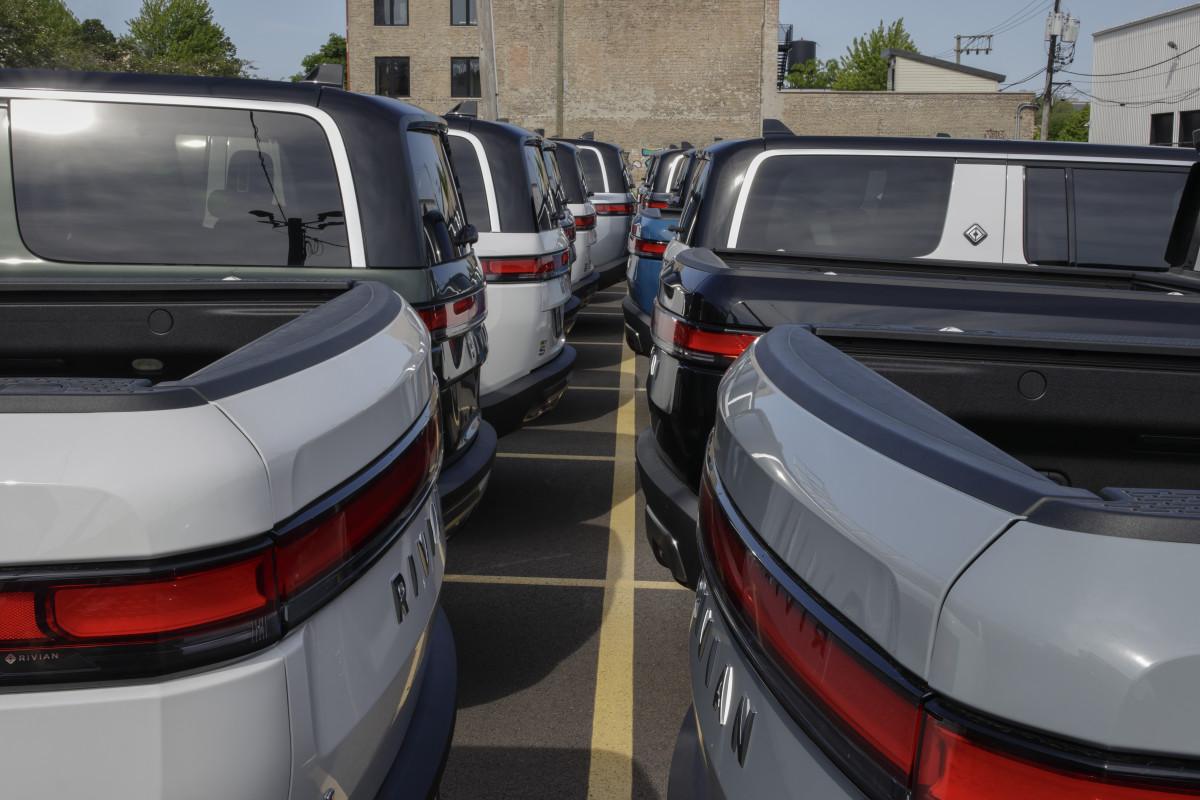 J.P.Morgan tweaks its bearish Rivian stock outlook after Uber deal